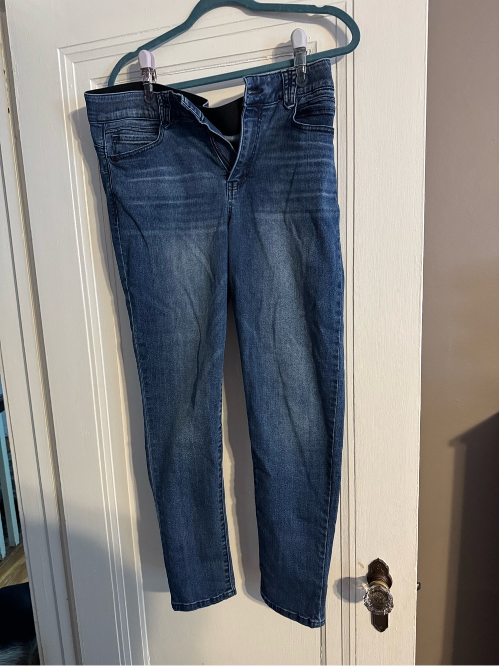 Democracy Skinny Jeans in Dark Blue Wash